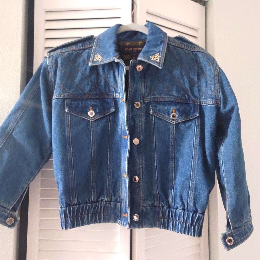 Authentic LOUIS VUITTON Denim Jackets  #270-003-771-9323 Size38